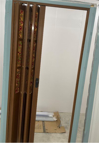 Ușă rabatabilă PVC pentru toaletă